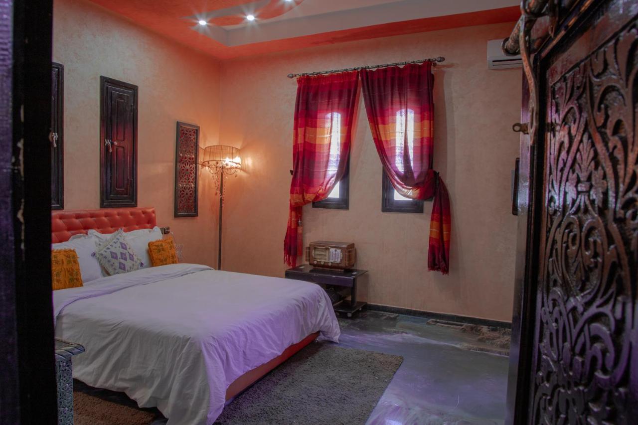 Jnanat Aicha Guesthouse Wawizelte Exteriör bild