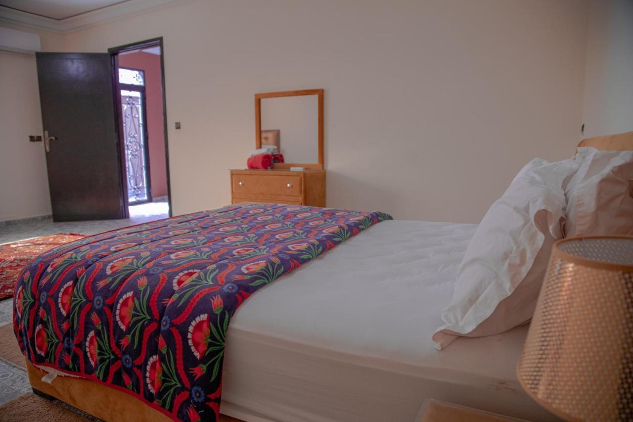Jnanat Aicha Guesthouse Wawizelte Exteriör bild