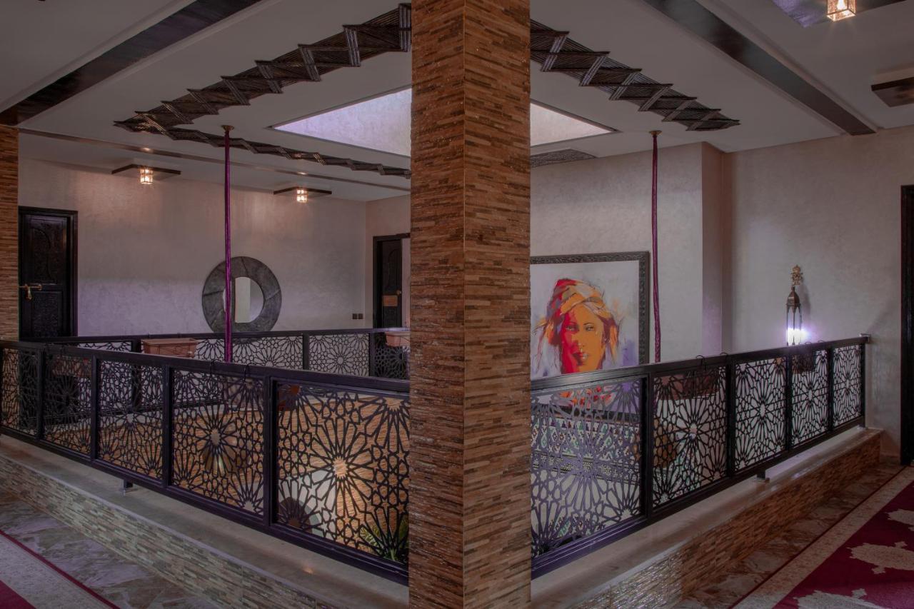 Jnanat Aicha Guesthouse Wawizelte Exteriör bild