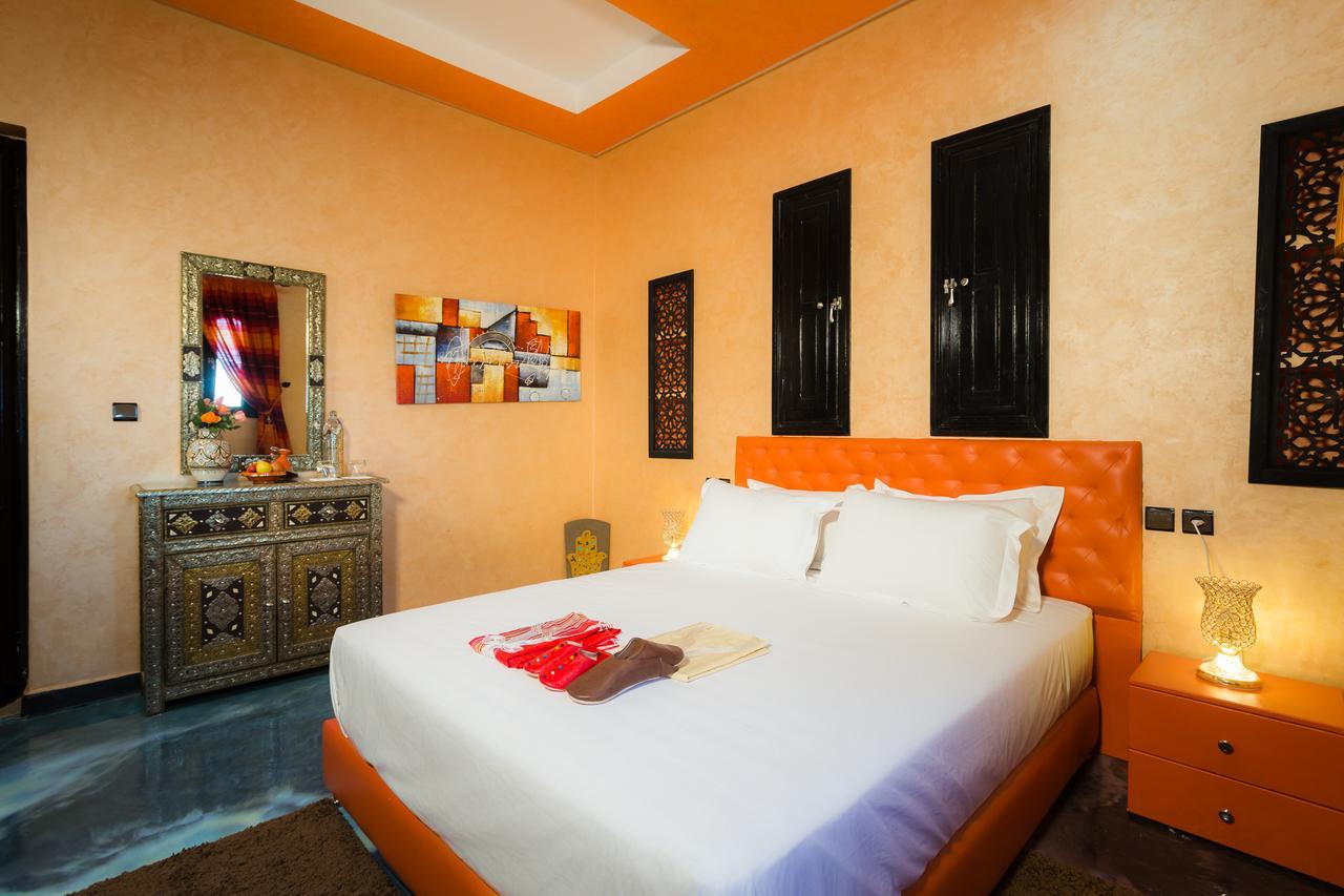 Jnanat Aicha Guesthouse Wawizelte Exteriör bild